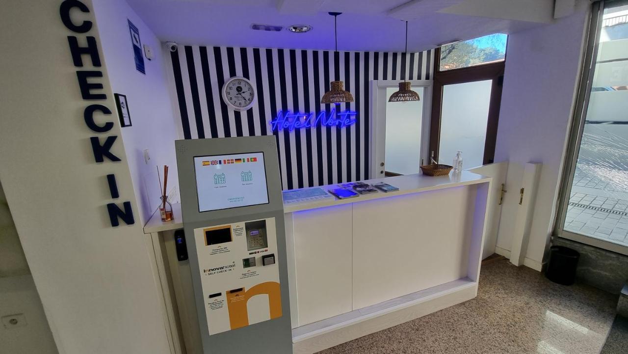 Hotel Norte サラウツ エクステリア 写真