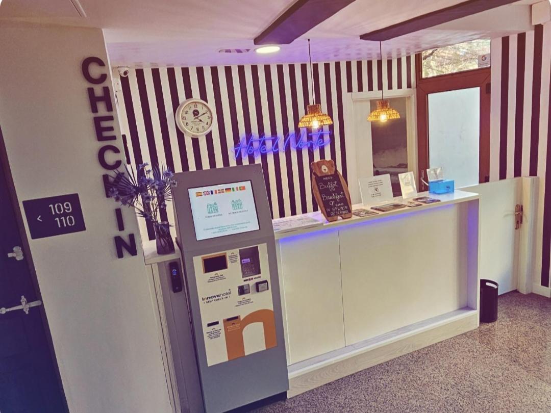 Hotel Norte サラウツ エクステリア 写真