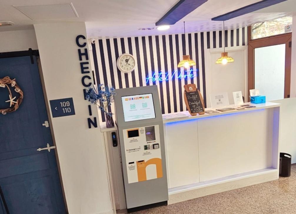 Hotel Norte サラウツ エクステリア 写真